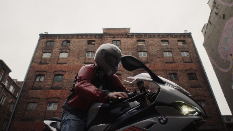 Scena lifestyle z filmu reklamowego realizowanego w Polsce